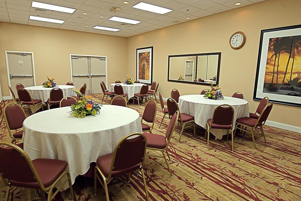 Courtyard By Marriott Orlando Lake Buena Vista At Vista Centre Exterior foto