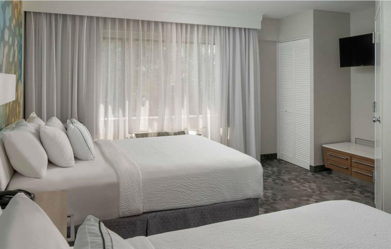 Courtyard By Marriott Orlando Lake Buena Vista At Vista Centre Exterior foto