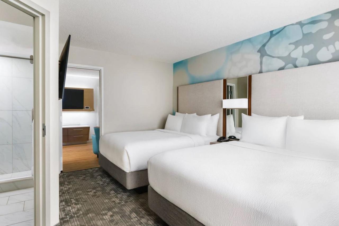 Courtyard By Marriott Orlando Lake Buena Vista At Vista Centre Exterior foto