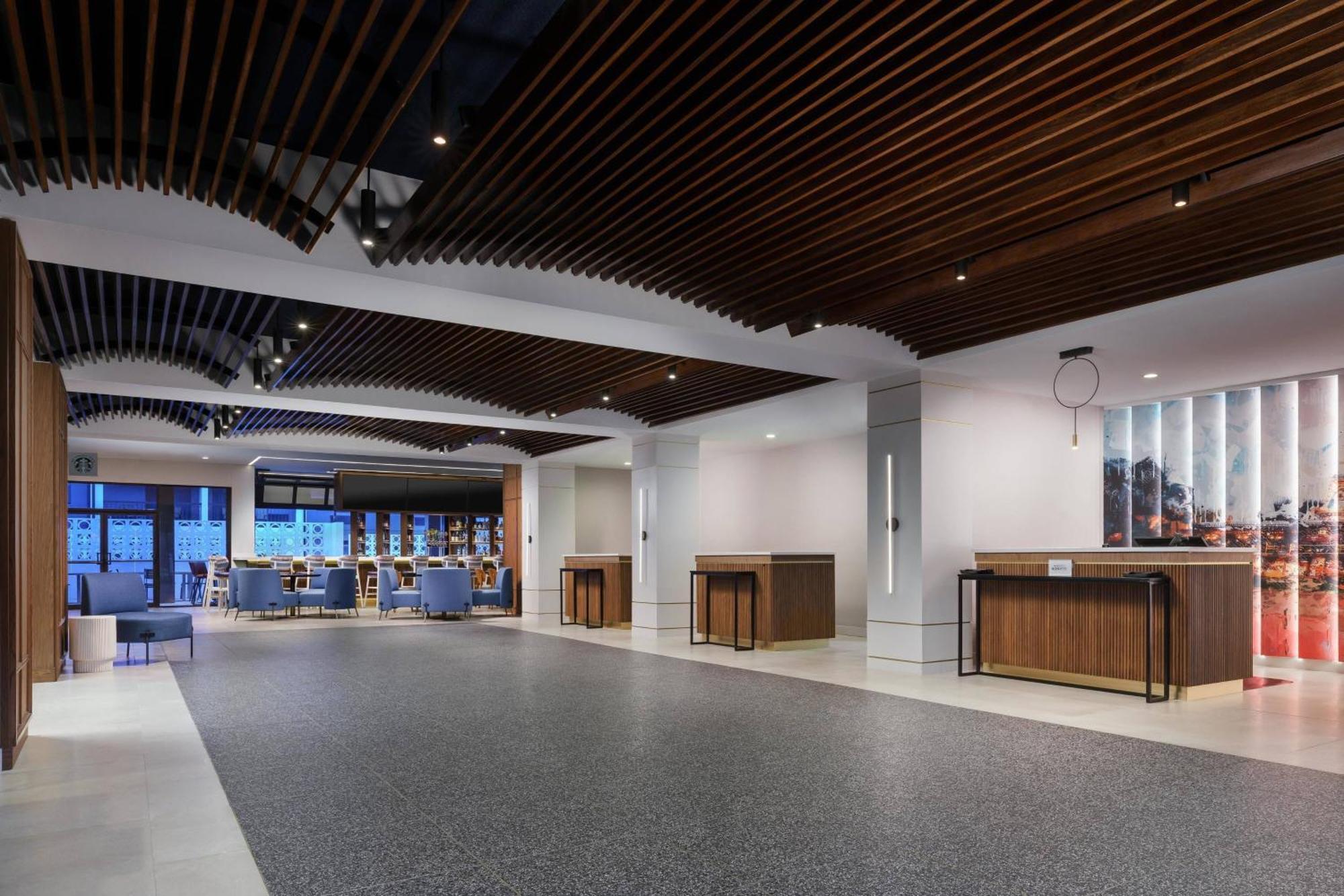 Courtyard By Marriott Orlando Lake Buena Vista At Vista Centre Exterior foto