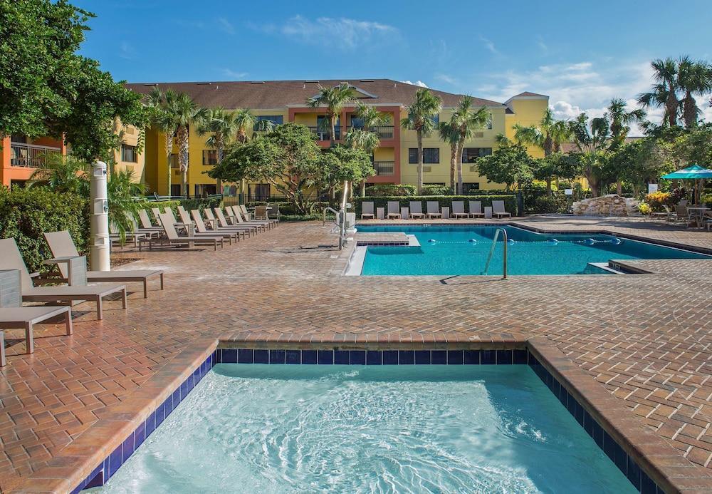 Courtyard By Marriott Orlando Lake Buena Vista At Vista Centre Exterior foto